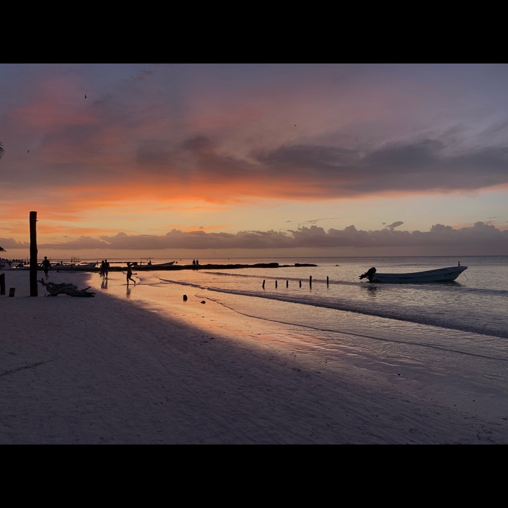 Meet your Posher, Adriana